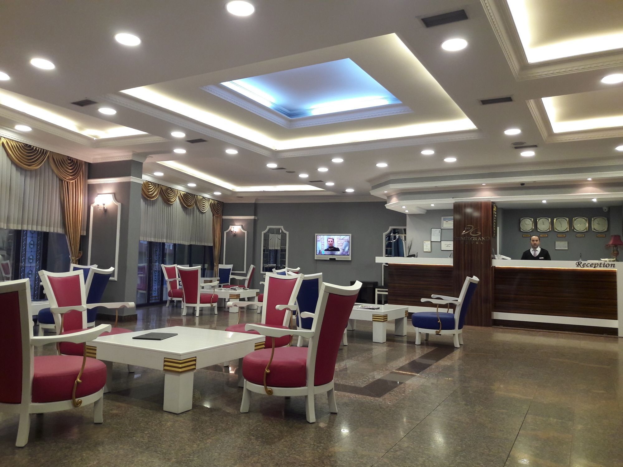 Demirgrand Hotel Trabzon Buitenkant foto